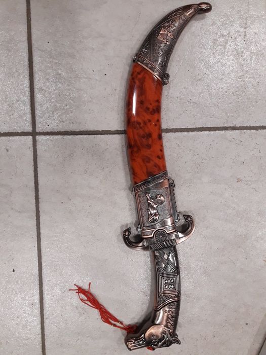 Красив азиатски,нож,сабя,кама,кинжал