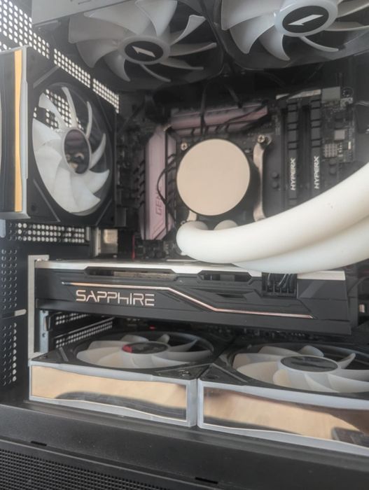 Vând rx 580 8gb dela saphiere