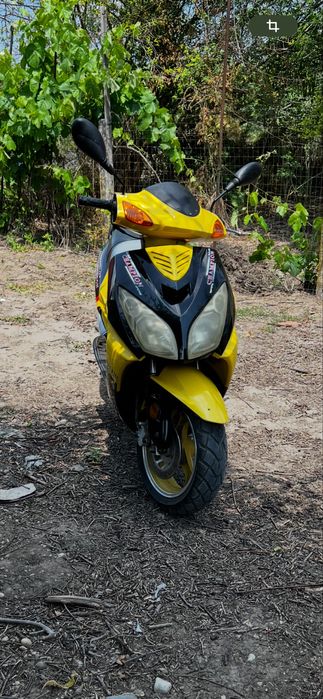 Scuter 4t FIRST BIKE