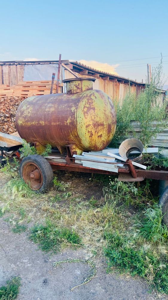 Продам прицепной бочку