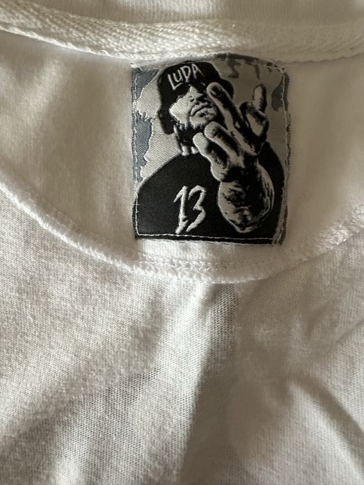 Тениска на LUDA, носена 5 пъти