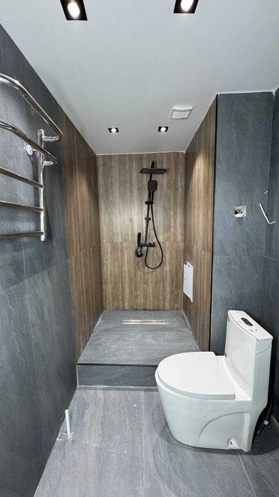 Шахар хокимяти 11 қаватда 3 хонали квартира сотилади.ID: 1471