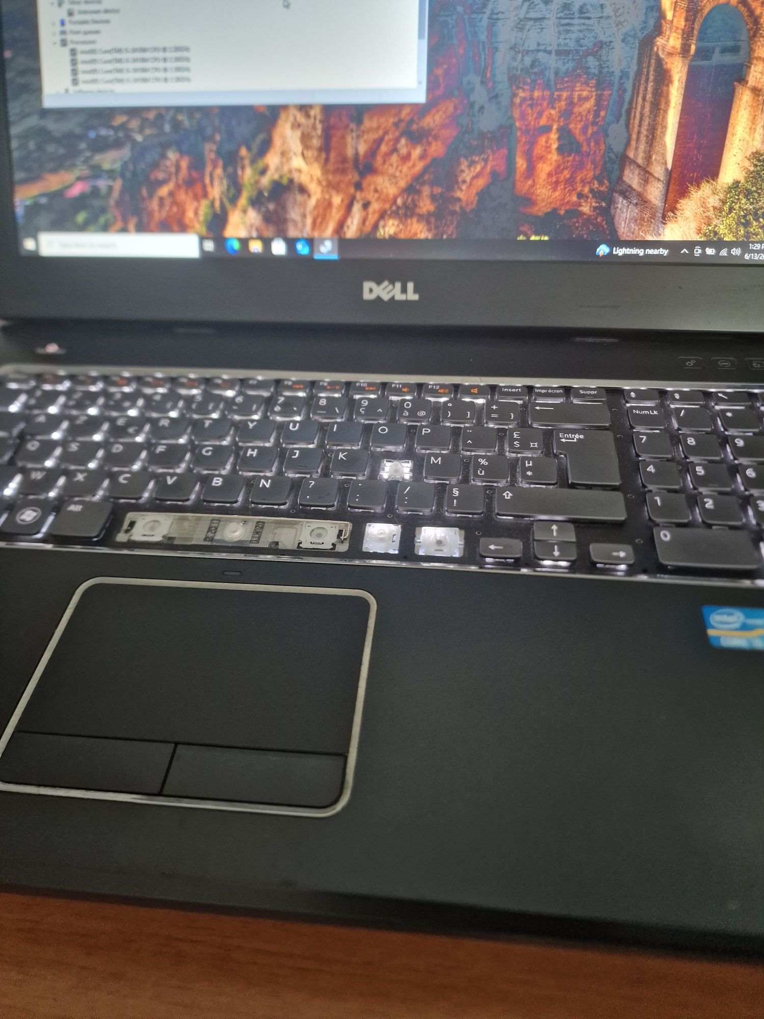 Laptop Dell vostro 3750