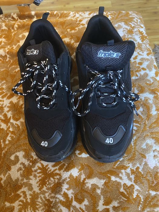 Se vand balenciaga triple s marimea 40