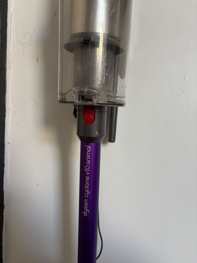 Dyson v10 Прахосмукачка