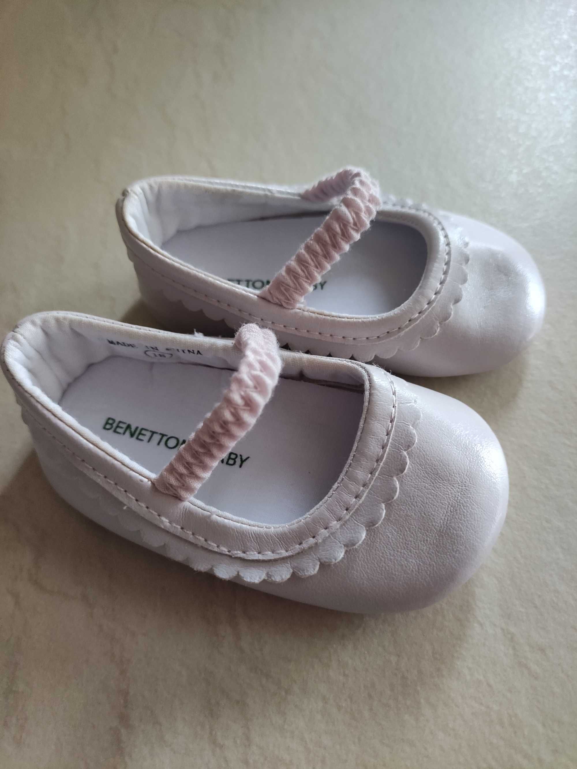 Бебешки обувки на Бенетон