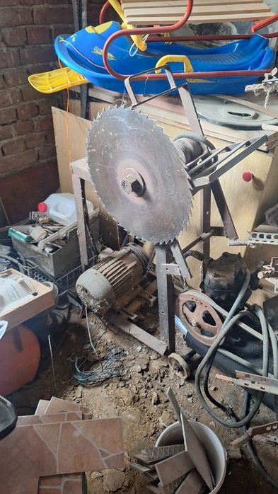 3 Фазен Банцик и Циркуляр