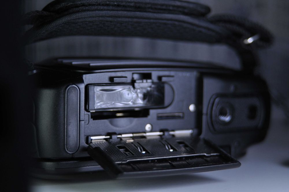 Видеокамера Medion MD 86652 с тъчскрийн. Работи със SD cards.