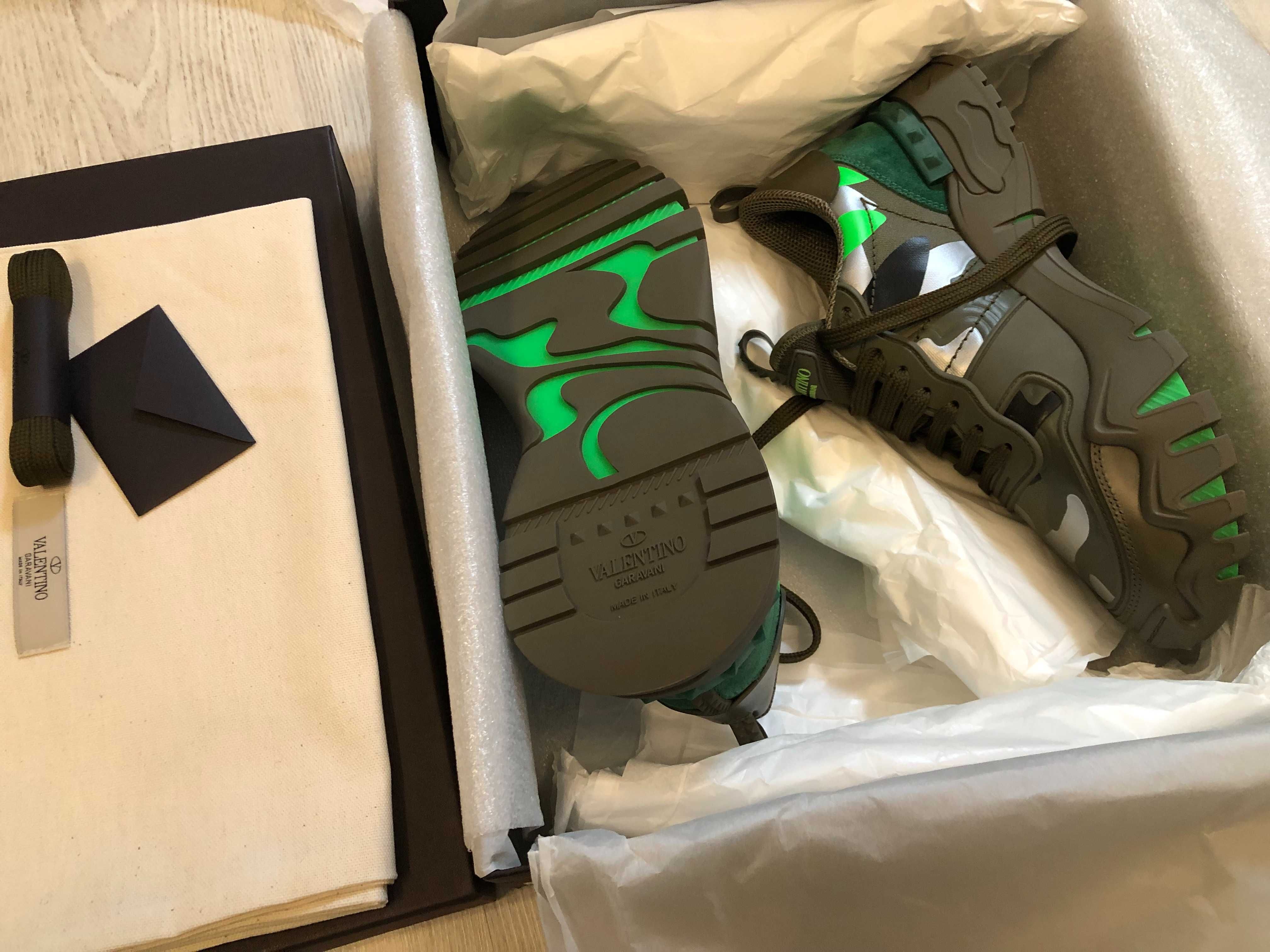 Valentino sneakers 40,5 autentici, full box, retail 690 euro