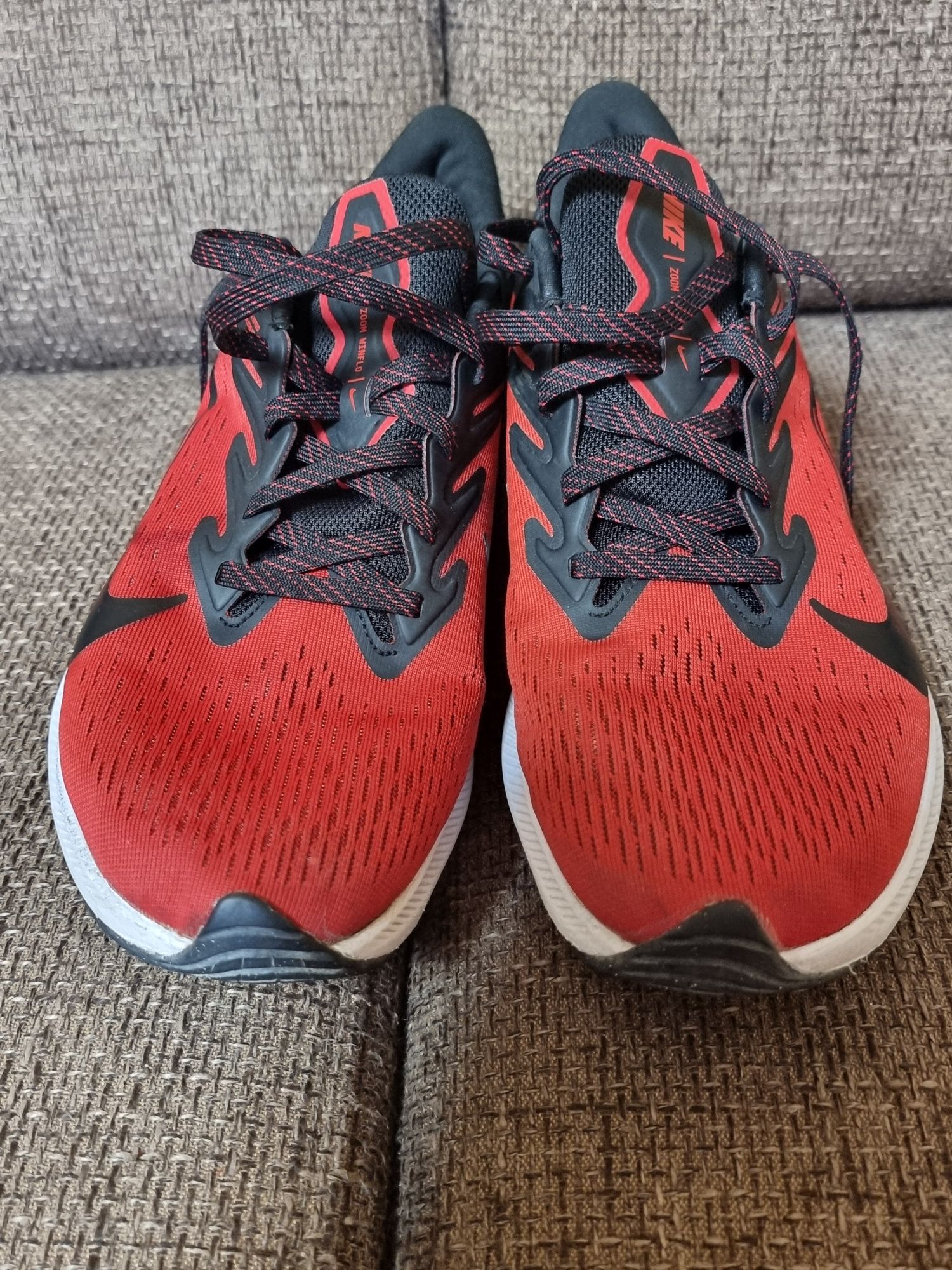 Adidasi nike zoom nr 43