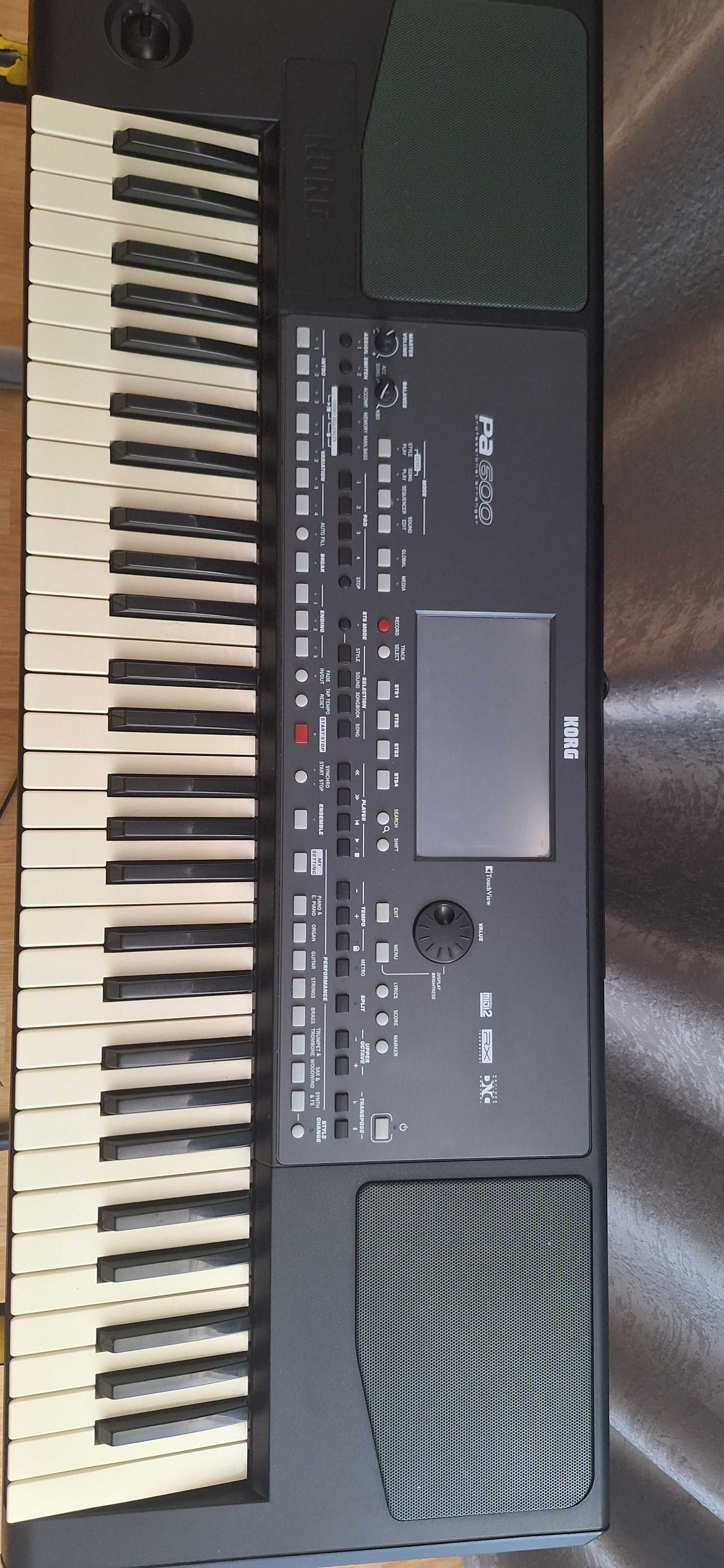 Orga korg 600 PA