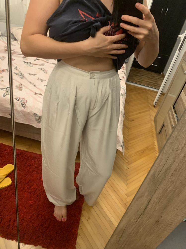 Pantalon in Stradivarius