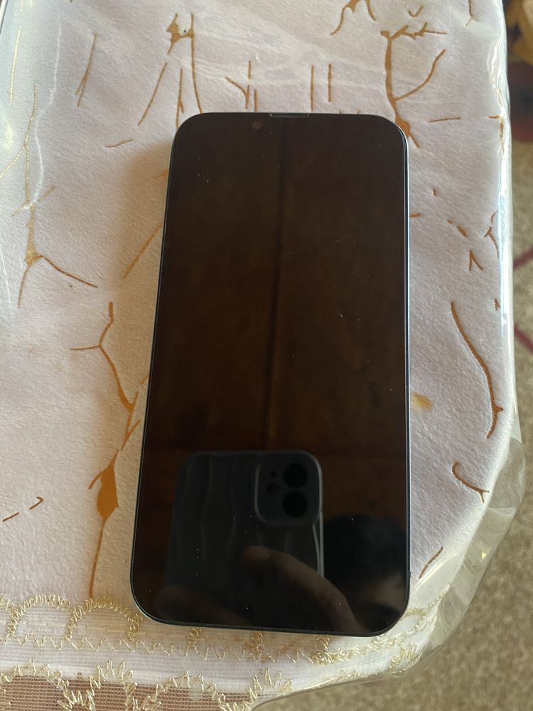 продается iphone 13