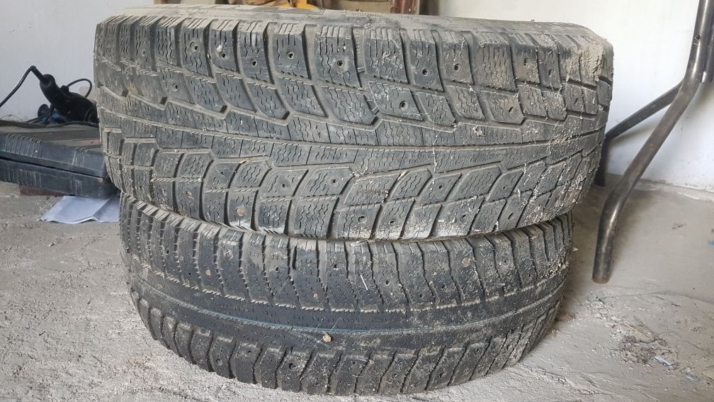 Шина мичелин зимний 195/65 R15... 2  дона бор