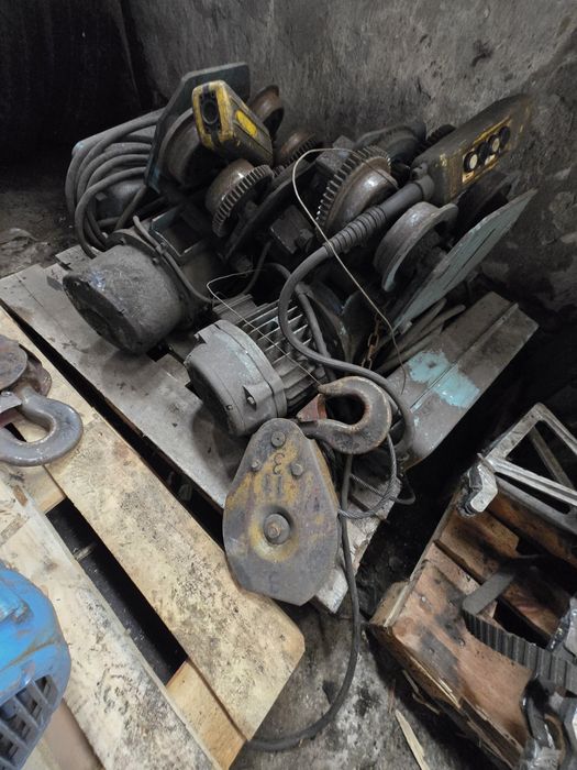 Продавам 3 бр телфери