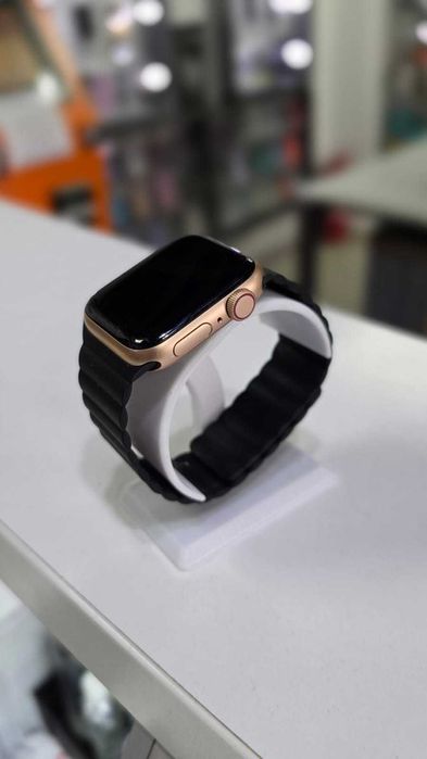 Apple Watch SE 2020 Gold Cellular, fara incarcator