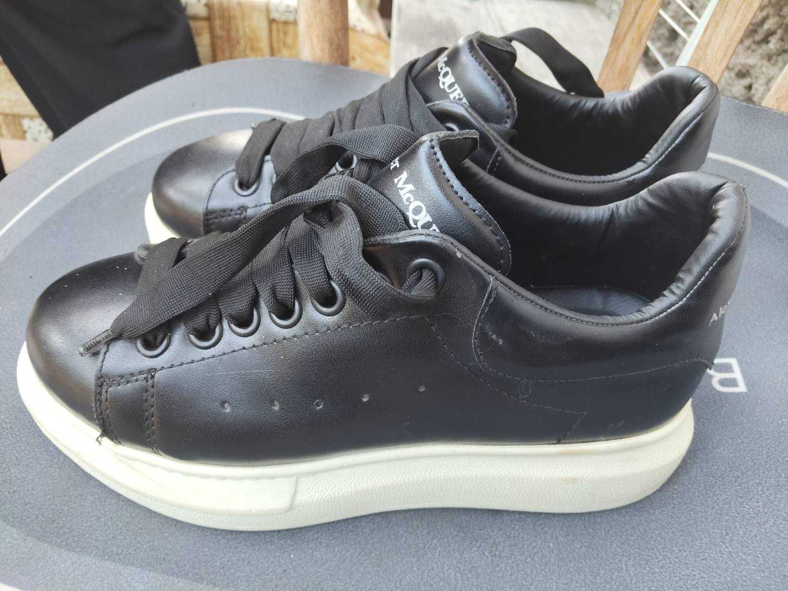 Мъжки кецове Alexander McQueen u Karl Lageгfeld