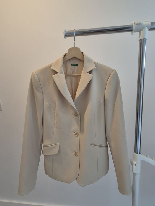 Sacou United Colors of Benetton impecabil mărime M / 42 cambrat