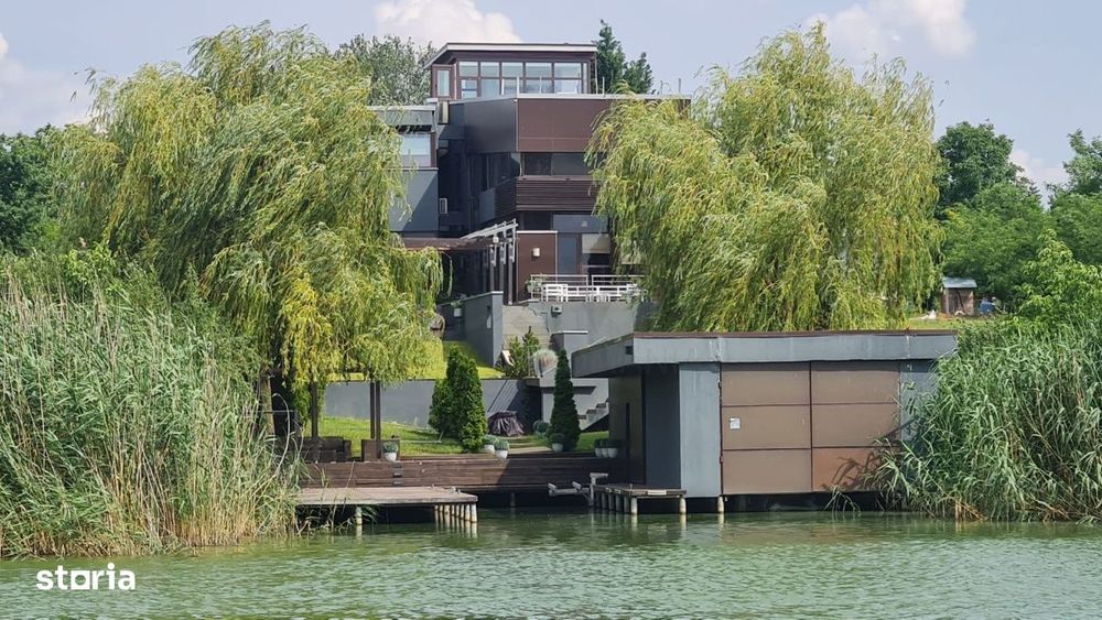 Vila luxurianta la lac cu ponton si casa de barca Snagov