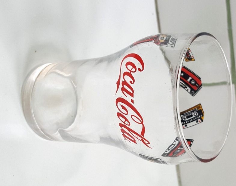 Pahar Coca Cola    .