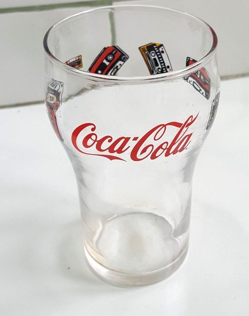 Pahar Coca Cola    .
