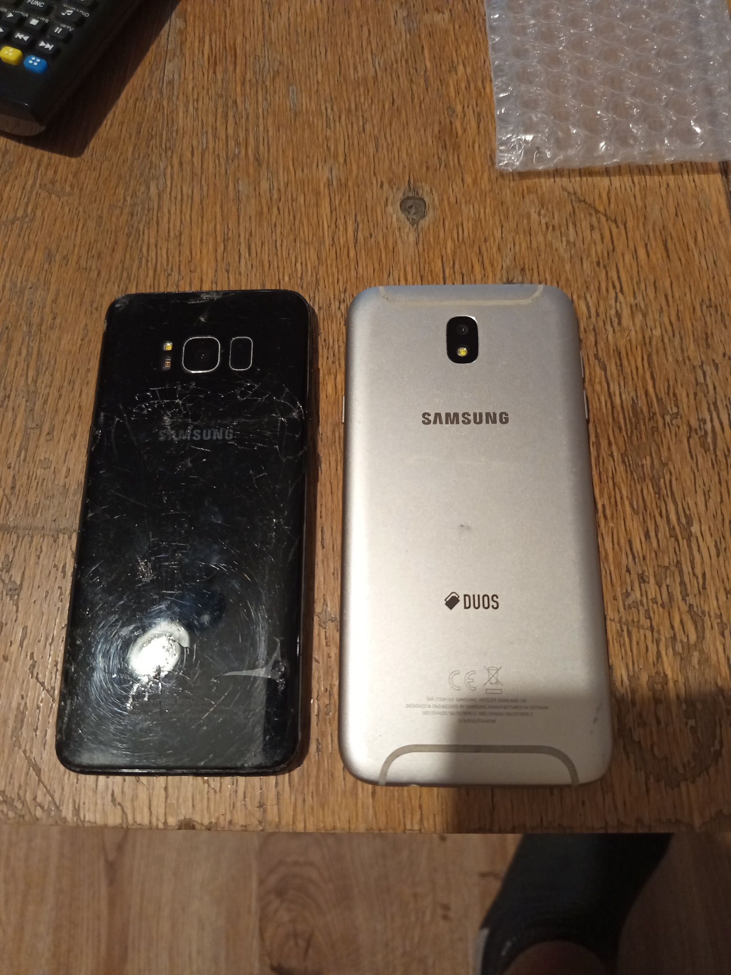 Samsung galaxy s8 , j7