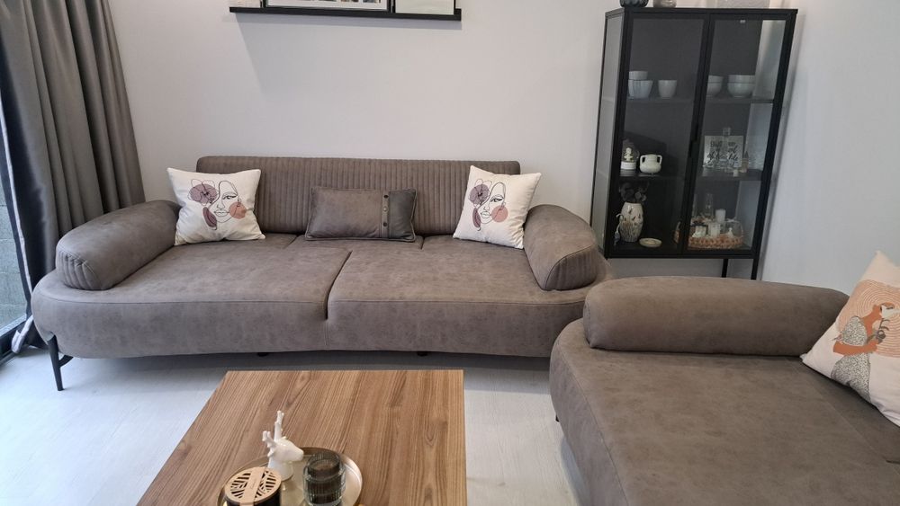 3 местен диван- 2 броя с механизъм