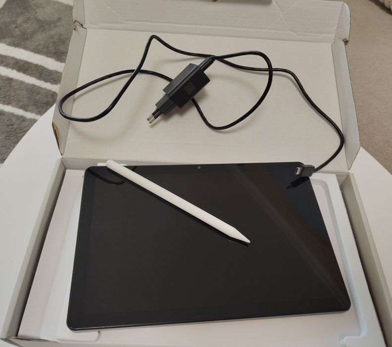 Продавам Таблет Acer Iconia M10