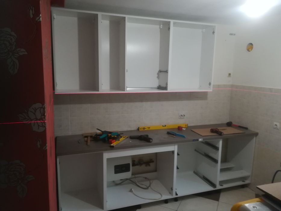 Montaj / montez mobilă făcută pe comandă sau cumpărată din magazin