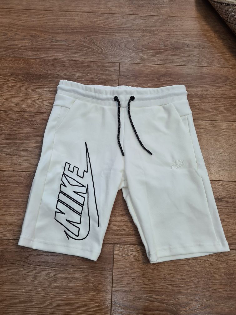 Nike Tech Fleece Shorts/Къси гащи Nike/Модел 2023
Men'