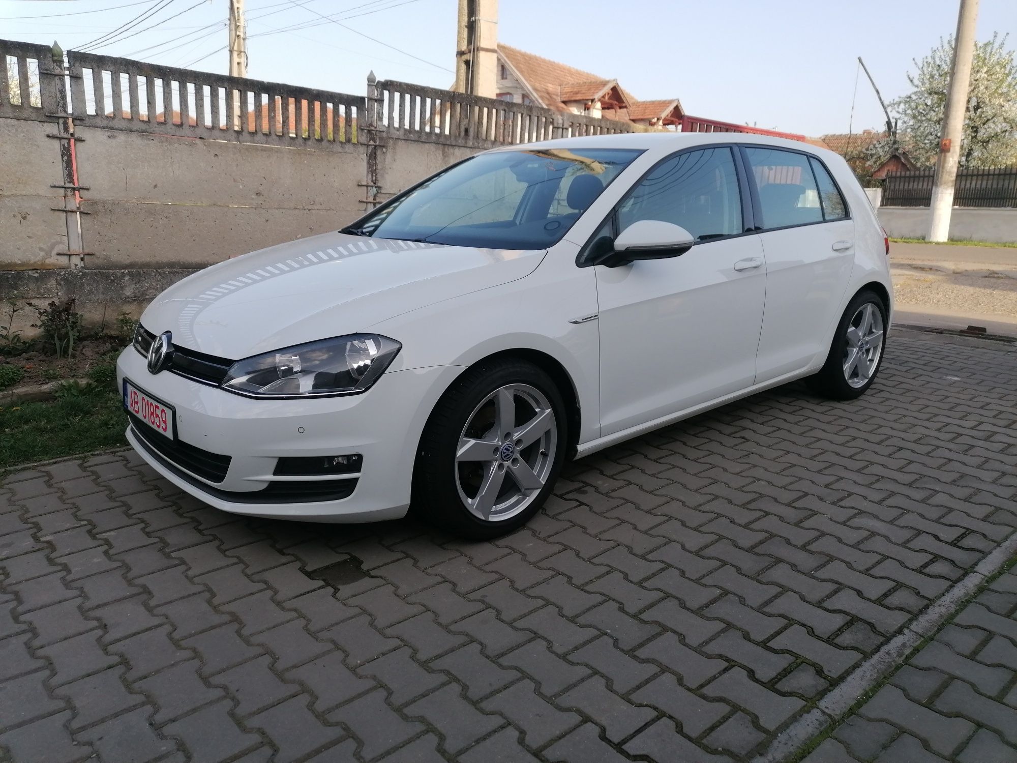 Vând Golf 7  BlueMotion