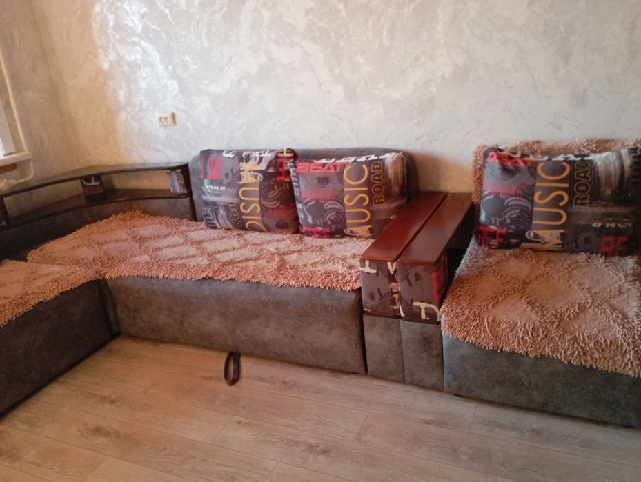 Продам угловой диван