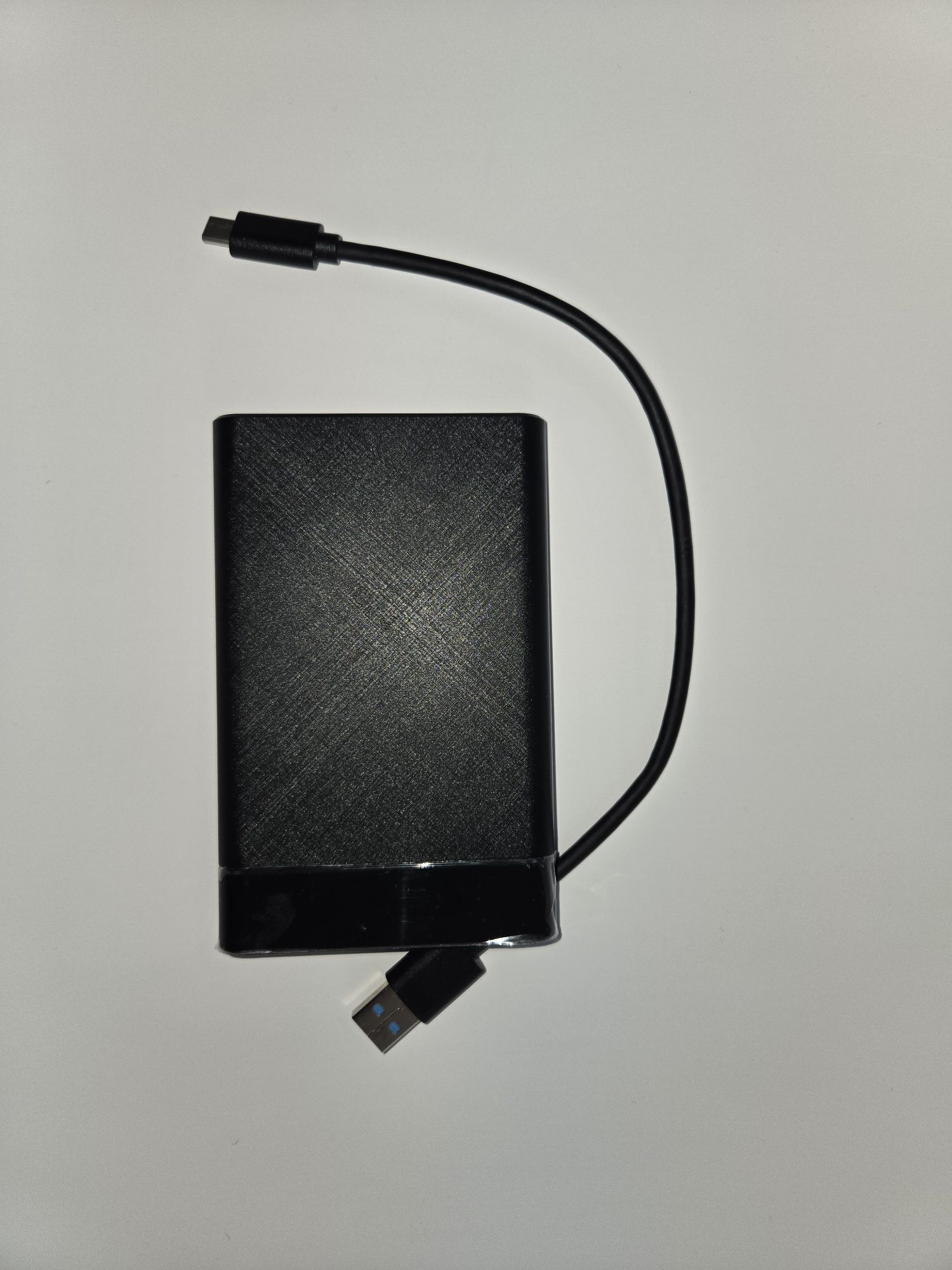 Внешный жесткий диск  TOSHIBA 1 TB