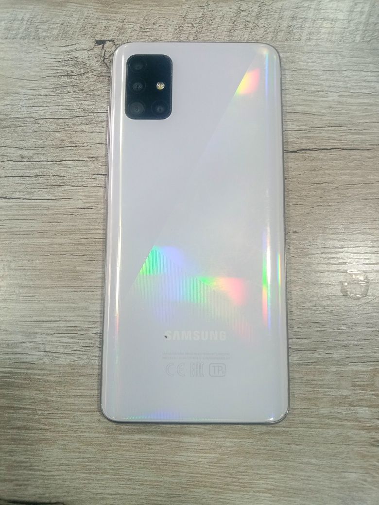 Samsung galaxy a51,телефон новый