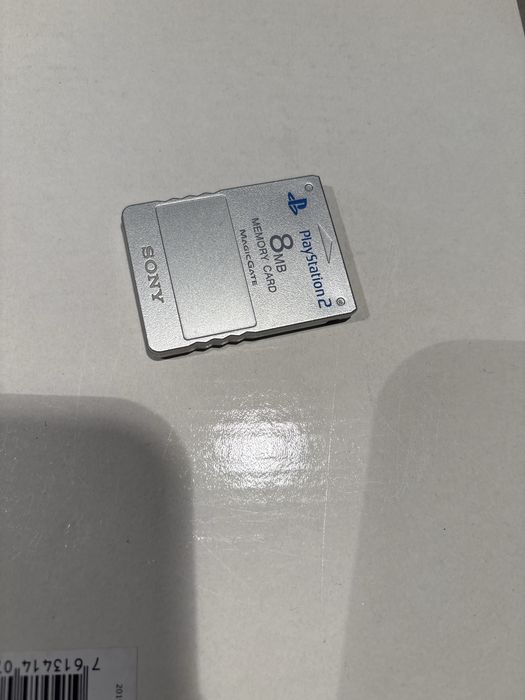PS2 + PSP + 2 контролера за PS2 + 1 безжичен контролер за PS2 + 6 игри