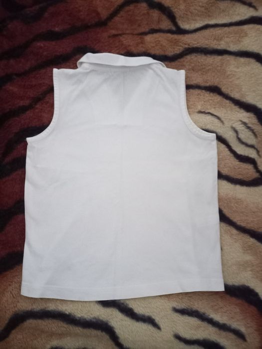 Tricou alb _ fara maneca, 40