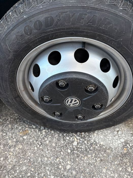 Джанти с гуми за крафтер