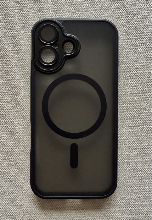 Husa pentru iPhone 17, semi-transparenta