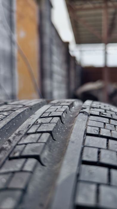 Пара летних шин R18