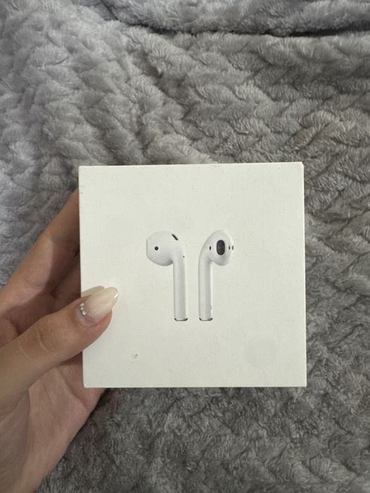 AirPods 2 в перфектно техническо състояние-ОРИГИНАЛНИ