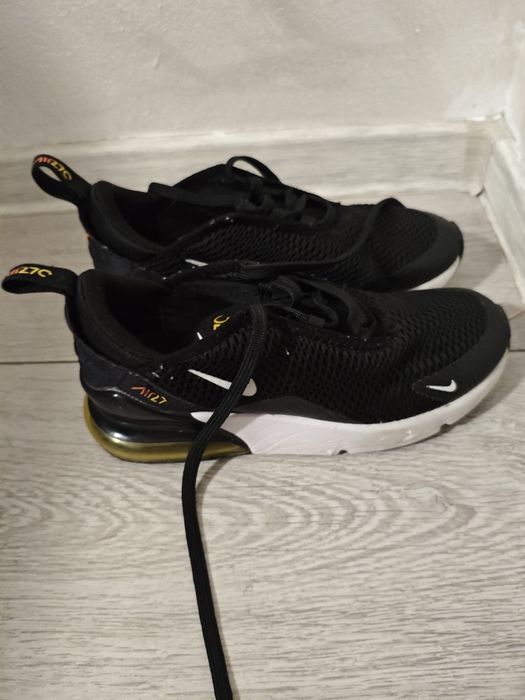 Papuci Nike Air Max 270
