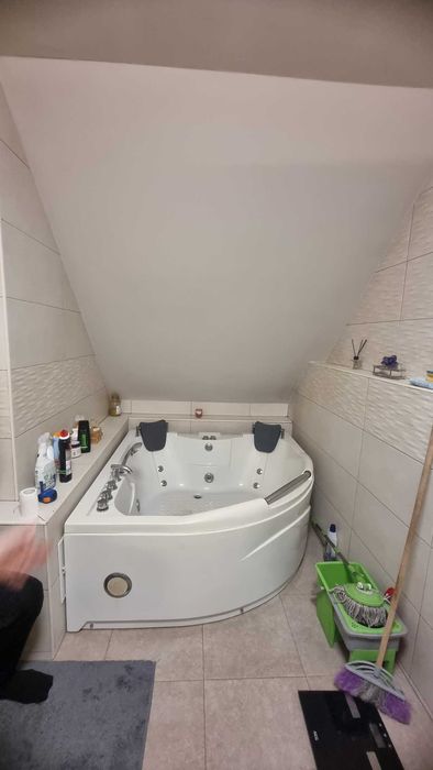 Cada Hidromasaj Foarte Putin Folosita