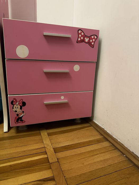 Super pret‼️Mobila de fetițe-Minnie Mouse - in stare foarte buna