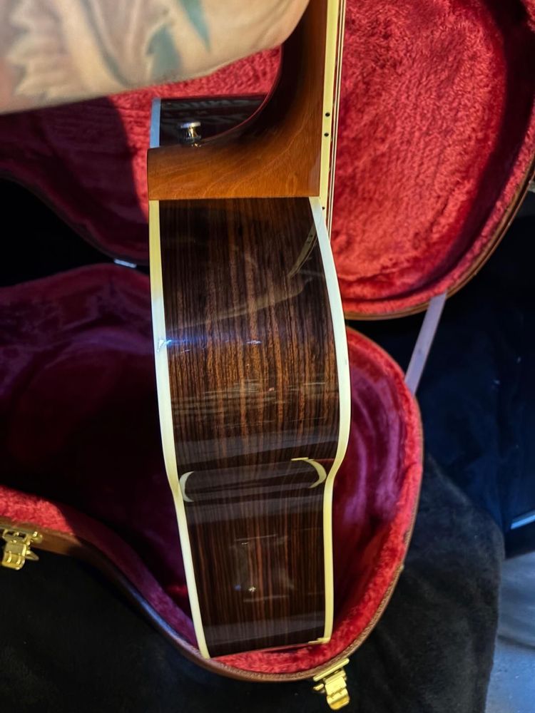 Gibson Songwriter Standard