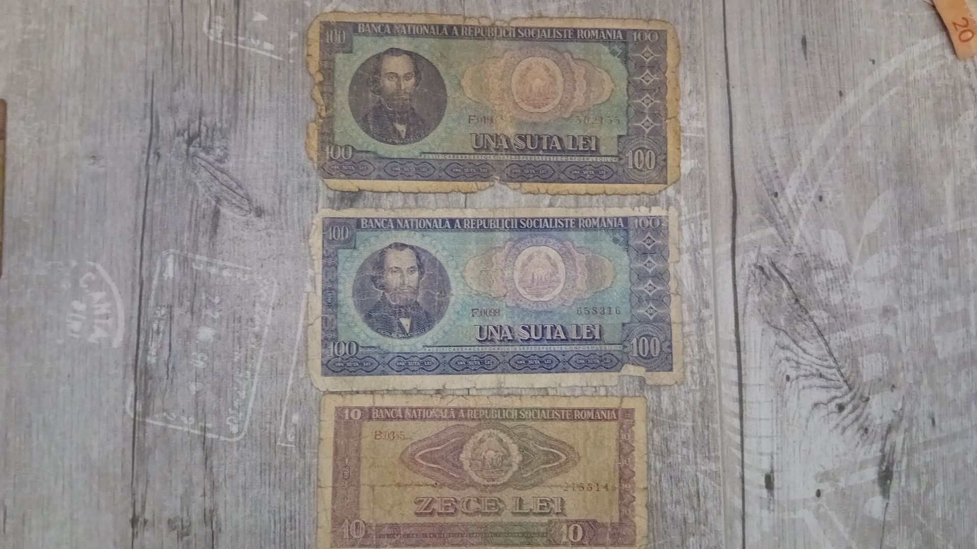 Schimb bancnote și monede