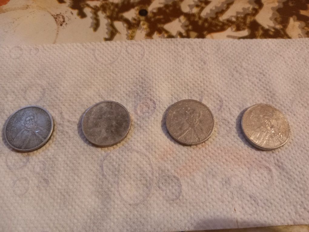 Vând 4 monede cu constantin Brâncoveanu