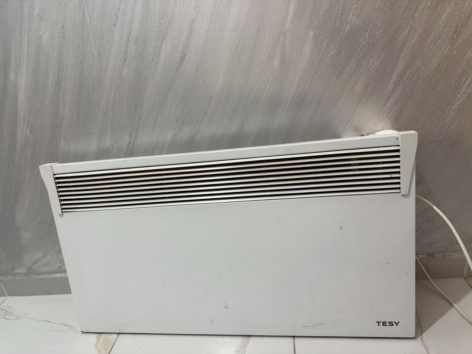 Конвектор Tesy със стойка