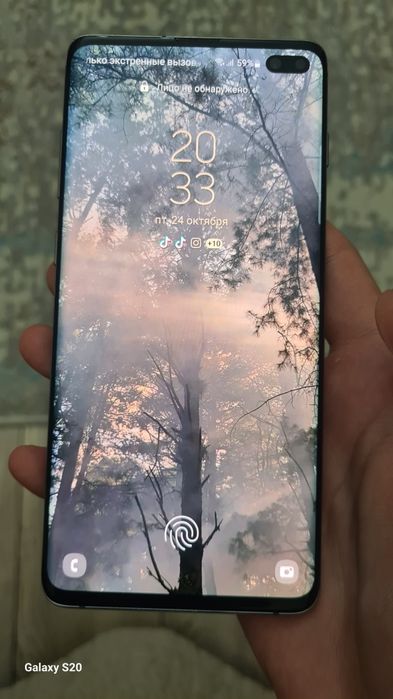 Самсунг S10+ флагман