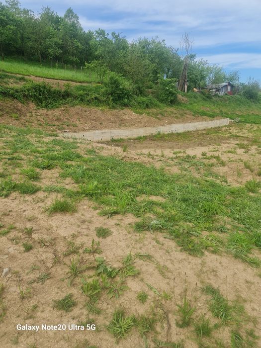 Teren intravilan pregătit de construcții, drum de acces privat