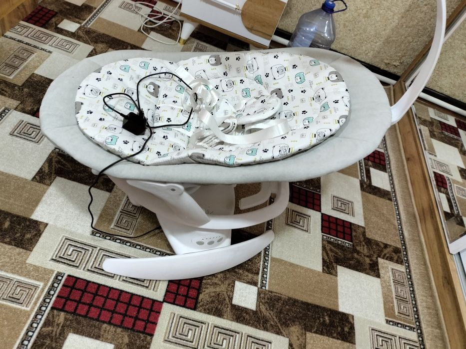 Люлька почти новая пользовались пару раз купили два месяца назад